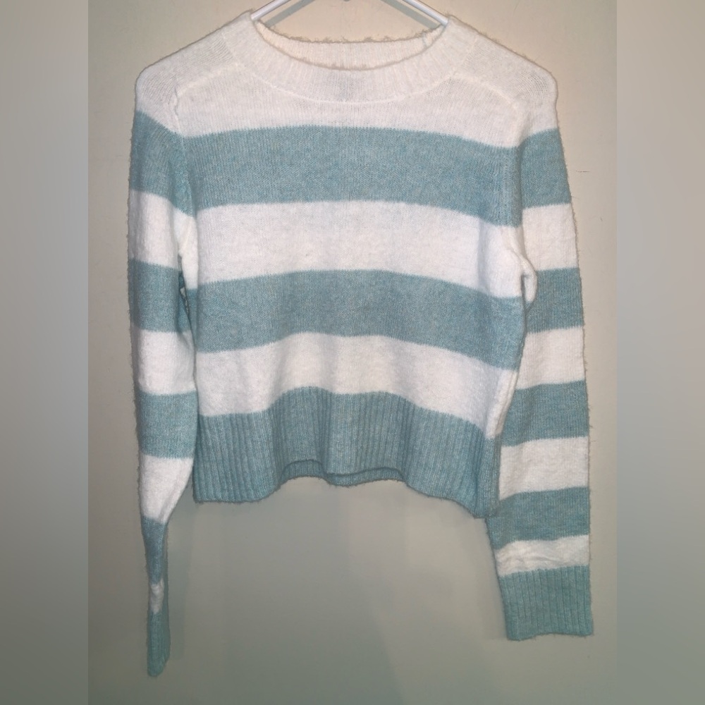 NOBO Women's Sweater in White and Green Stripes